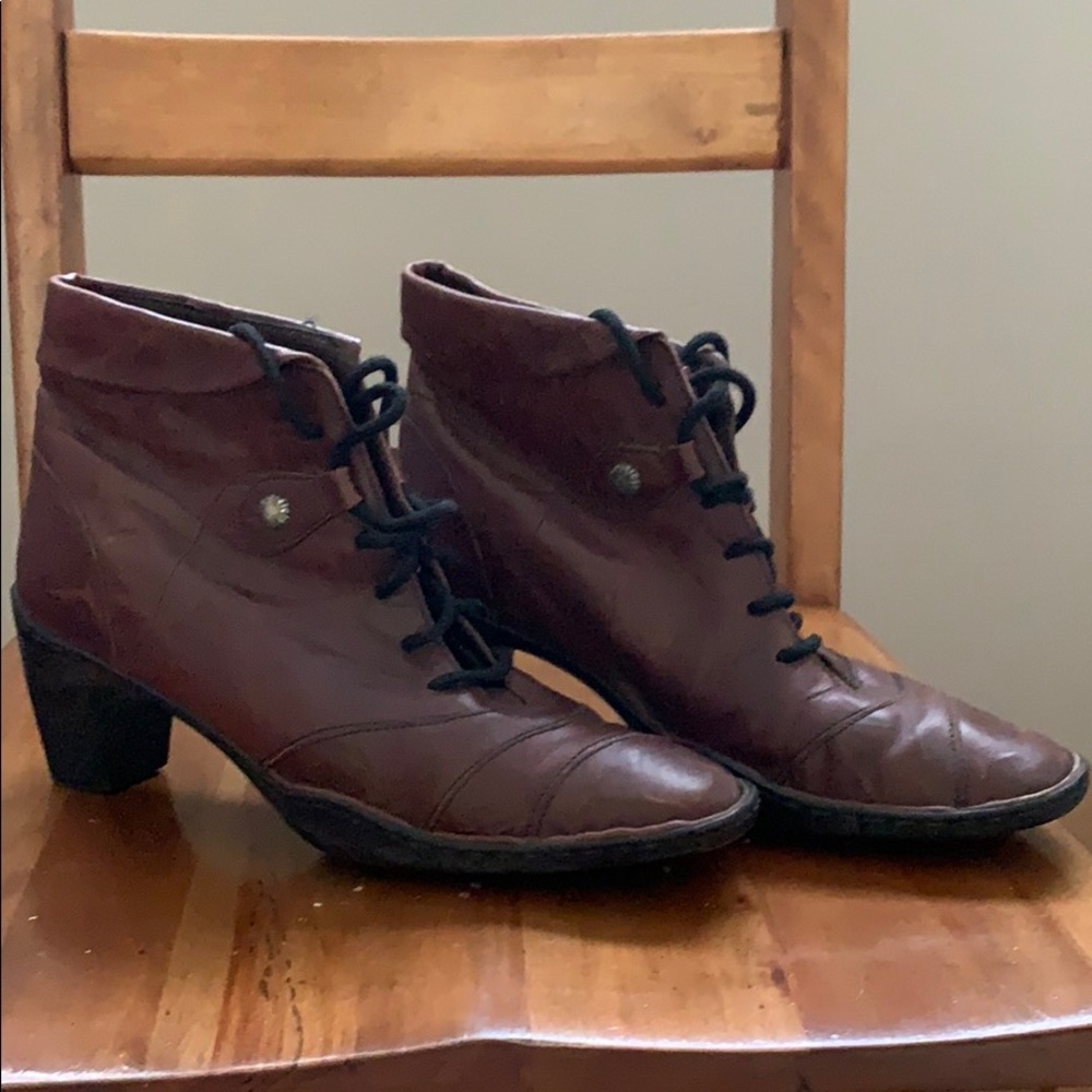 Josef Seibel brown leather textured booties